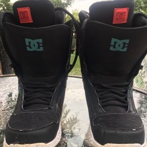 DC snowboard boots